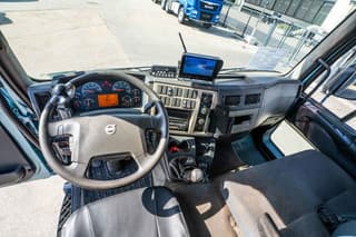 Volvo FL (18t) + DHOLLANDIA 1.5T - Image 12