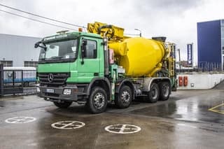 Mercedes-Benz 3241+PUTZMEISTER 24M - Image 3