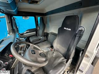 MAN 32 400 8x4, EURO 5, Manual transmission, Liebherr 9m3 - Image 9