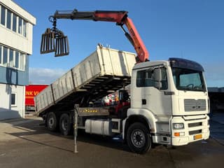 MAN TGA 2006 - 26.350 6X2 KIPPER + PALFINGER PK16502 + REMOTE CONTROL afbeelding 2