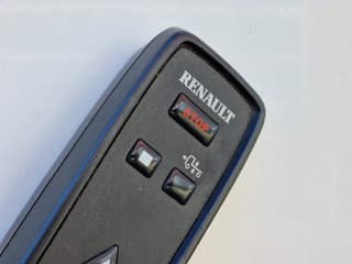 Renault 12.250 4x2 - Box - Loadlift 1.500 KG - A/C - Euro 6 - Automatic - Camera system - Image 22