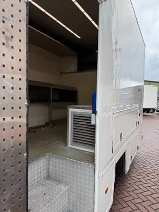 MAN TGL 12.220 4X2 BL bakwagen Auto/Motor/Kart sport - Image 9