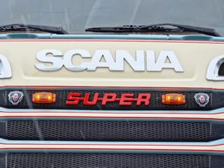 Scania R620 Topline 8x4 - Retarder - Full air - Custom interior - Show truck - HUB reduction - Image 38