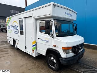 Mercedes-Benz N/A 2006 - Vario 815 D Promotional Truck, Manual transmission afbeelding 3