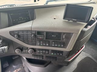 Volvo 420 4X2 ADR EURO 6 ALCOA - Image 13