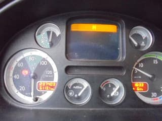 DAF 250 6X2 - Image 9