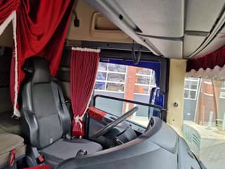 Scania R560 V8 Highline 6x2 - Show truck - Manual gearbox - 2.90 WB - PTO/Hydraulic - Double glazed - Image 24