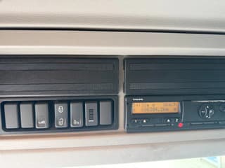 Volvo 4X2 EURO 6 + FASSI MICRO M25A.12 - Image 22