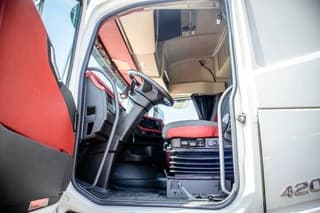 Volvo 420 - Image 9