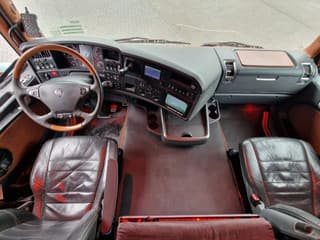 Scania R620 Topline 8x4 - Retarder - Full air - Custom interior - Show truck - HUB reduction - Image 26