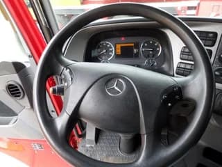 Mercedes-Benz 4165 8x4 Heavy Haulage Tractor - Image 9