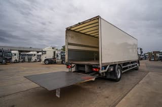 Renault D WIDE 280 (18t) +PALFINGER 2T. - Image 5