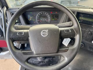 Volvo 8X4 - EURO 6 + KIPPER + LIFTING AXLE - Image 20