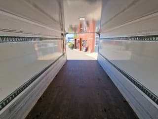 Iveco 120 210 - Isotherm box - Zepro loadlift - Low KM - Airco - Camera - Image 26