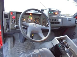 Mercedes-Benz 1124 F - Image 15
