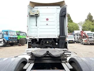 Renault DXI (MANUAL GEARBOX / ZF-INTARDER / AIRCONDITIONING / 2x DIESELTANK / COMPLETE SPOILERSET / ETC.) - Image 10