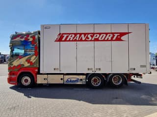 Scania R580 V8 Topline 6x2 - Box with sidedoors - Retarder - Full air - 4.55WB - Image 4