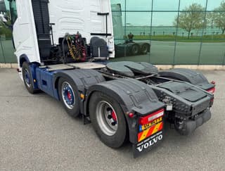 Volvo GLOBETROTTER 6X2 701.000 KM SUPER CONDITION NL TRUCK - Image 15