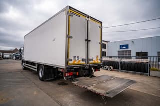 DAF CF 75.310 + THERMO KING - Image 9