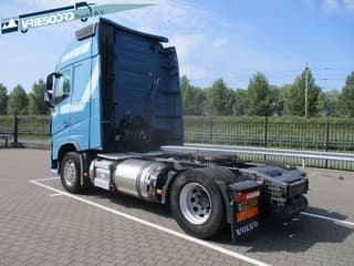 Volvo 460 pk LNG/Diesel - Image 3
