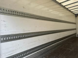 Volvo 4X2 EURO 6 DHOLLANDIA LIFT - Image 10