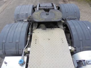 Volvo 6X2 ADR + HYDRAULICS NL TRUCK - Image 9