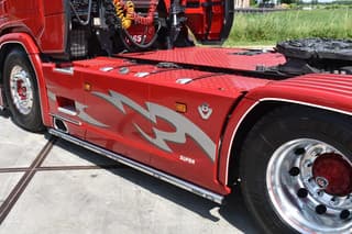 Scania R650 V8 NGS 4x2NB - LIKE NEW - RETARDER - FULL AIR - PARK. AIRCO - 4 POINT AIR SUSP. - 2 x FUEL TANKS - ALCOA'S - - Image 7