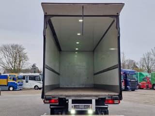 Renault D 2023 - 320 4x2 - Box with sidedoors - Zepro loadlift - Low KM - Full air afbeelding 9