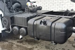Volkswagen Tractor Head (4 units) - Image 12
