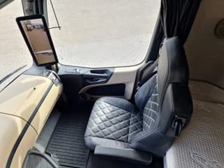 Mercedes-Benz 2545 6x2*4 - Box with sidedoors - Loadlift - Steering axle - Full air - Camera - Image 21