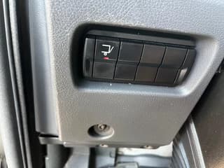 Mercedes-Benz 916 - Image 31