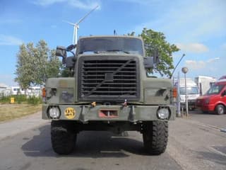 Volvo 6X6 L + FASSI - Image 2