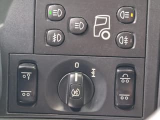 Scania R560 V8 Highline 6x2 - Show truck - Manual gearbox - 2.90 WB - PTO/Hydraulic - Double glazed - Image 16
