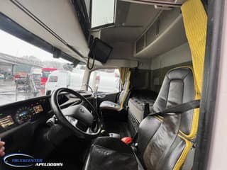 Volvo 750 - Image 8