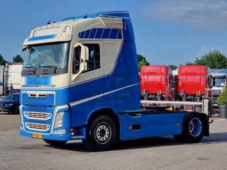 Volvo 13.420 4x2 - Image 3