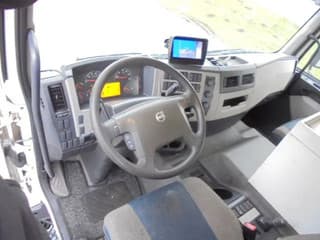 Volvo 250 CHEREAU NL TRUCK - Image 12