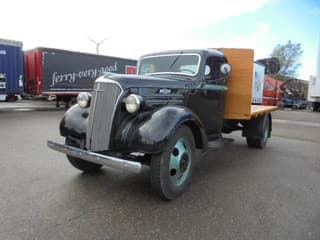 Chevrolet 1 1/2 TON FLATBED - Thumbnail 1