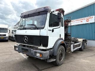 Mercedes-Benz 6x2 HOOK-ARM SYSTEM WITH HMF CRANE (V6 ENGINE / ZF MANUAL GEARBOX / REDUCTION AXLE / STEEL SUSPENSION / P.T.O.) - Thumbnail 1