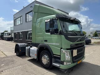 Volvo 4X2 - DIESEL & LNG GAS - Image 3