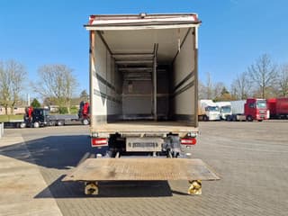 Volvo 330 4x2 - Carrier MT 18 Frigo - Loadlift - Full air - Sleepercab - Image 8