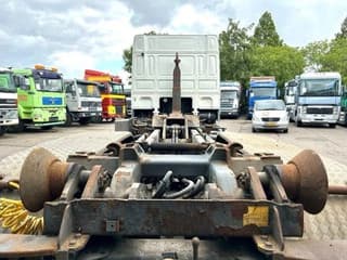 DAF XF SPACECAB 6x2 WITH HOOK-ARM SYSTEM (EURO 3 / ZF16 MANUAL GEARBOX / ZF-INTARDER / STEEL-/AIR SUSPENSION / AIRCONDITIONING) - Image 11