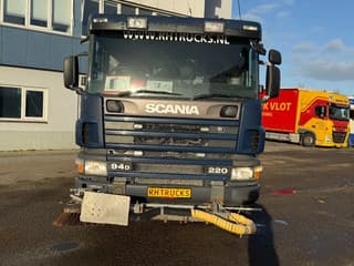 Scania P 2000 - P94-220 4X2 SWEEPER / VEEGMACHINE afbeelding 2