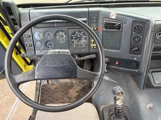 DAF -180ATI 4x4 FULL STEEL 3-WAY KIPPER AND PALFINGER CRANE (EURO 2 / MANUAL GEARBOX / FULL STEEL SUSPENSION / ETC.) - Image 15
