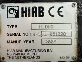Mercedes-Benz 1324 4x2 / Euro 6 / Hiab 111 Duo / Glas Transport - Image 12