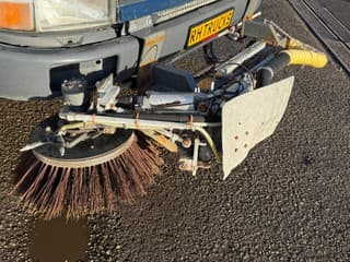 Scania P 2000 - P94-220 4X2 SWEEPER / VEEGMACHINE afbeelding 8