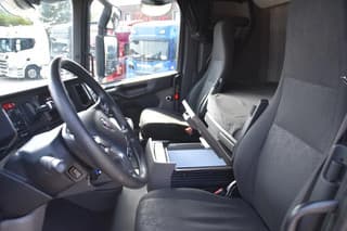 Scania S450 NGS 4x2NB - FULL AIR - RETARDER - ACC - PARK. AIRCO - 2 x FUEL TANKS - TOP CONDITION - - Image 5