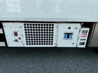 Volvo 12.420 6X2 - EURO 3 + HANGER NETAM-FRUEHAUF + THERMOKING + DHOLLANDIA LIFT - Image 13