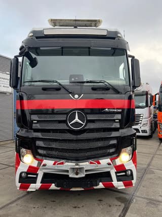 Mercedes-Benz 3351 LS 6x4 - Image 9