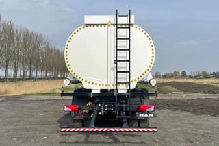 MAN 33.400 BB CH Water Tank Truck (14 units) - Image 12