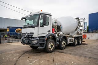 Mercedes-Benz AROCS 3240 + STETTER 9m3
